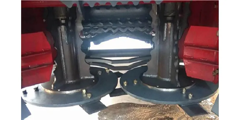 Agricultural Machinery World Sugarcane Harvester Combine Harvester